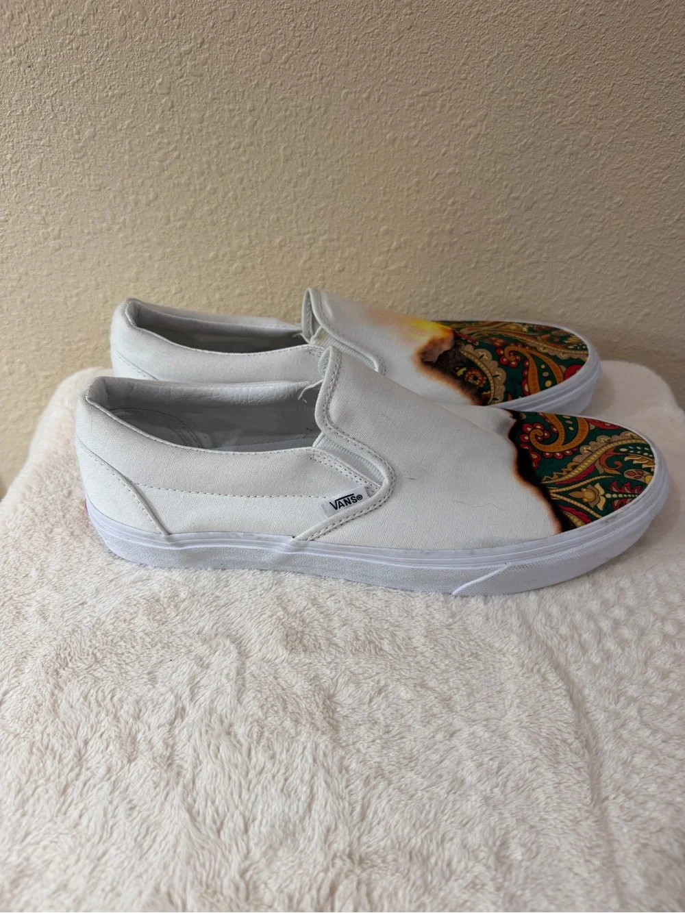 Vans Big Reveal Slip on Paisley Print on Fire